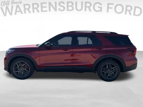 More photos of 2027 Ford Explorer ST at Warrensburg Ford, MO