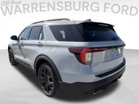 More photos of 2027 Ford Explorer ST at Warrensburg Ford, MO