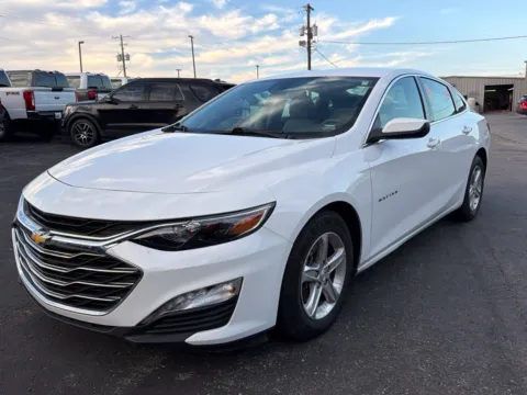 Another view of 2024 Chevrolet Malibu LT for sale in Warrensburg, MO at Warrensburg Ford