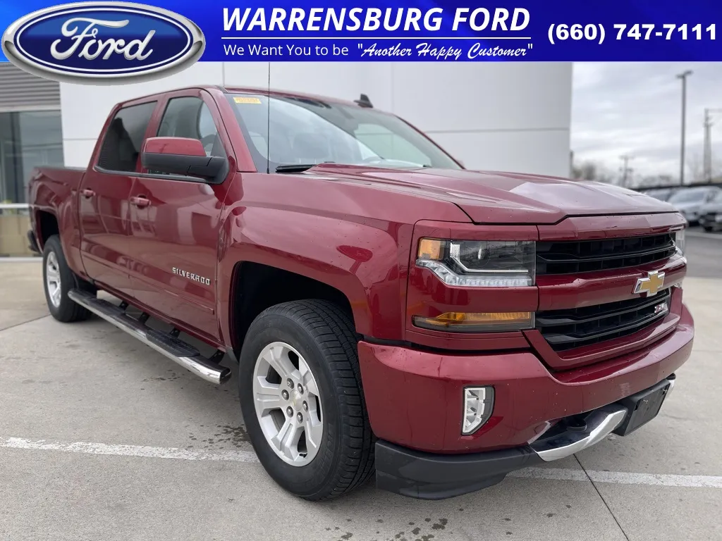 Red 2018 Chevrolet Silverado 1500 LT for sale in Warrensburg, MO