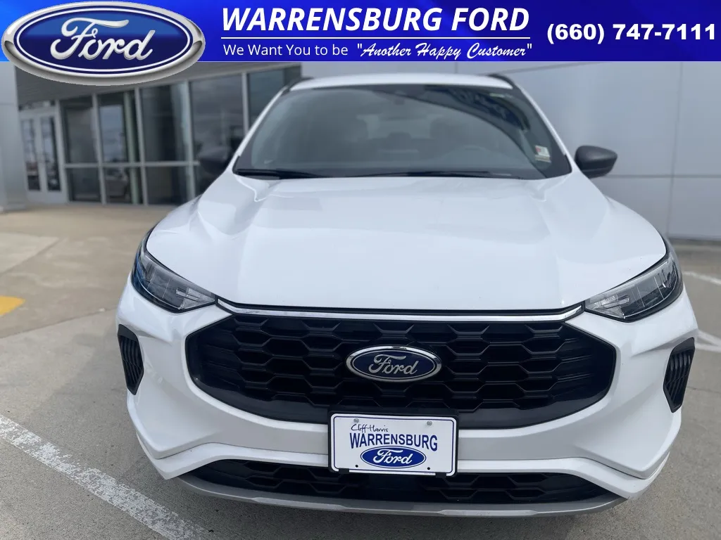 Used 2023 Ford Escape ST-Line with VIN 1FMCU0MN5PUA25837 for sale in Kansas City