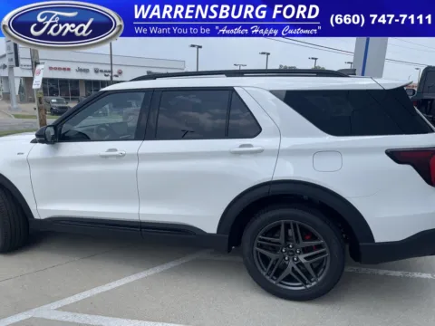 More photos of 2025 Ford Explorer ST-Line at Warrensburg Ford, MO
