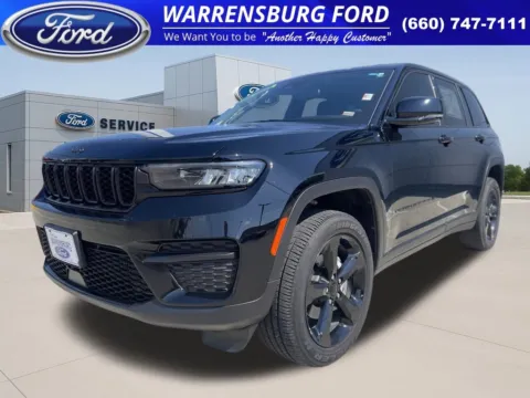 Another view of 2024 Jeep Grand Cherokee Altitude X for sale in Warrensburg, MO at Warrensburg Ford