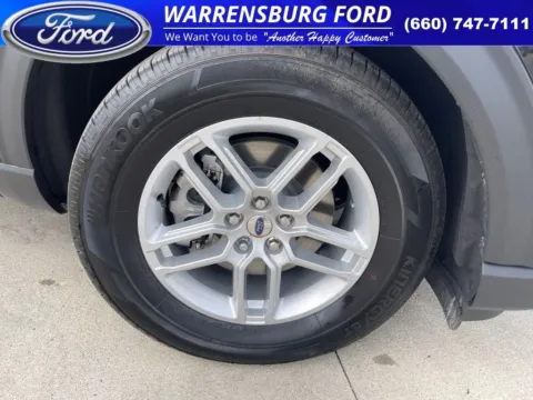 Photos of 2025 Ford Explorer Active for sale in Warrensburg, MO at Warrensburg Ford
