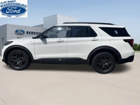 More photos of 2025 Ford Explorer ST-Line at Warrensburg Ford, MO