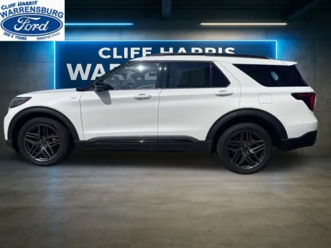 More photos of 2025 Ford Explorer ST-Line at Warrensburg Ford, MO
