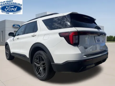 More photos of 2025 Ford Explorer ST-Line at Warrensburg Ford, MO