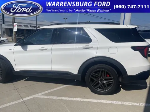 More photos of 2025 Ford Explorer ST-Line at Warrensburg Ford, MO