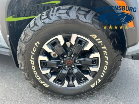 Photos of 2022 Nissan Frontier PRO-4X for sale in Warrensburg, MO at Warrensburg Ford