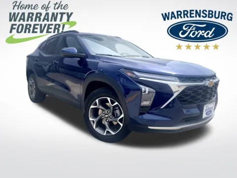 Blue 2024 Chevrolet Trax LT for sale in Warrensburg, MO