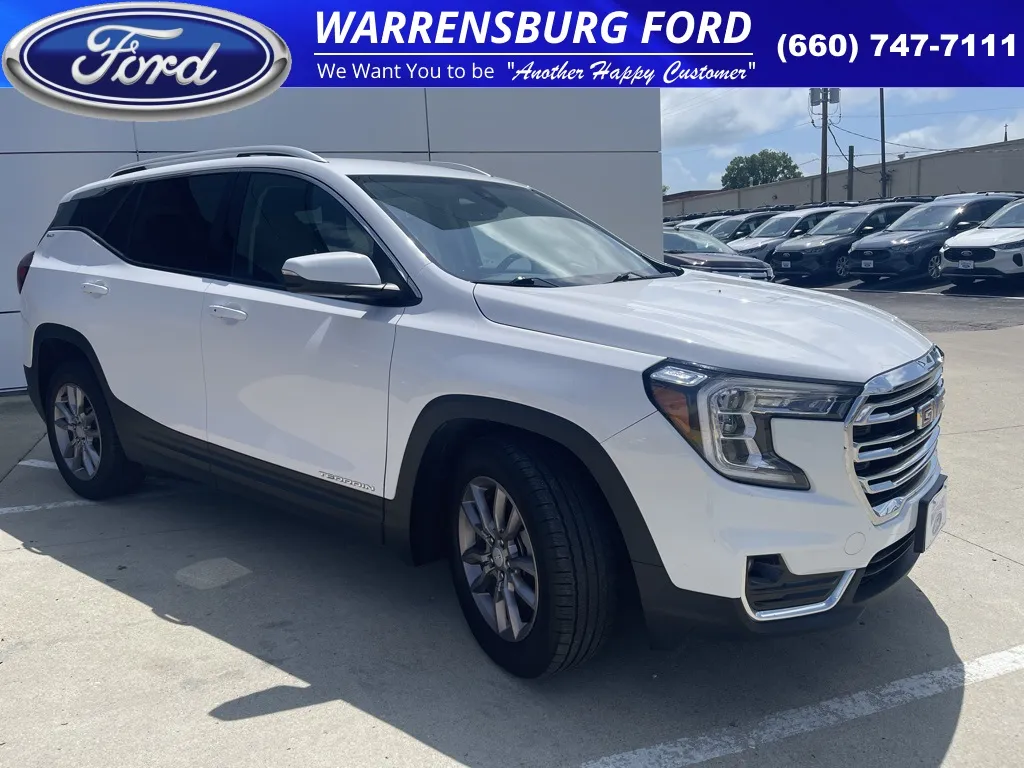 White 2023 GMC Terrain SLT for sale in Warrensburg, MO