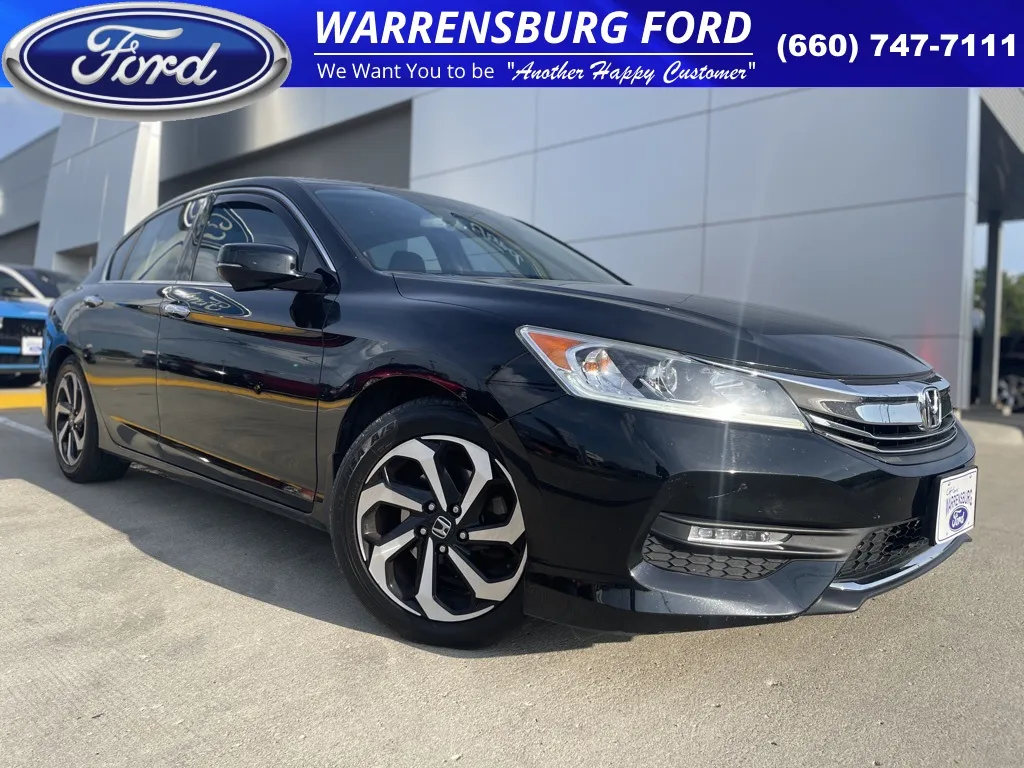 Red 2017 Honda Accord EX-L for sale in Warrensburg, MO
