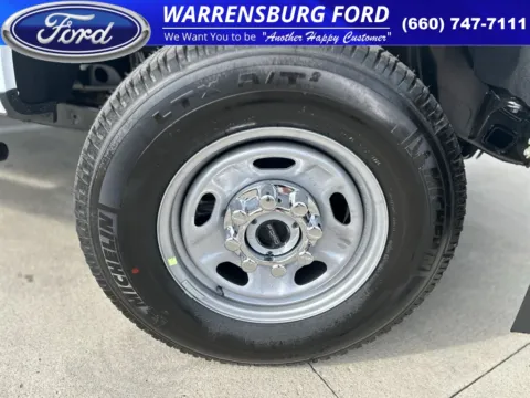 Photos of 2025 Ford F-250SD for sale in Warrensburg, MO at Warrensburg Ford