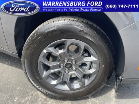 Photos of 2025 Ford Maverick XLT for sale in Warrensburg, MO at Warrensburg Ford