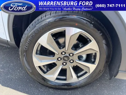 Photos of 2025 Ford Escape Platinum for sale in Warrensburg, MO at Warrensburg Ford