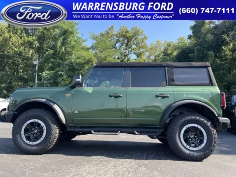 More photos of 2024 Ford Bronco Badlands at Warrensburg Ford, MO