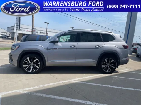 More photos of 2024 Volkswagen Atlas 2.0T SEL Premium R-Line at Warrensburg Ford, MO