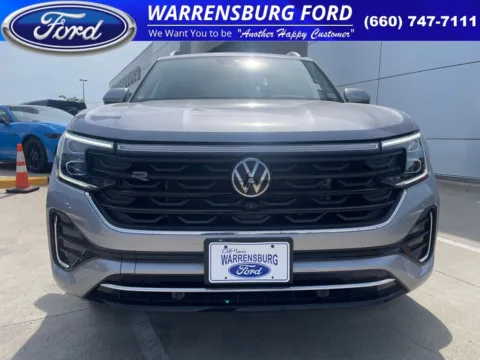 Photos of 2024 Volkswagen Atlas 2.0T SEL Premium R-Line for sale in Warrensburg, MO at Warrensburg Ford