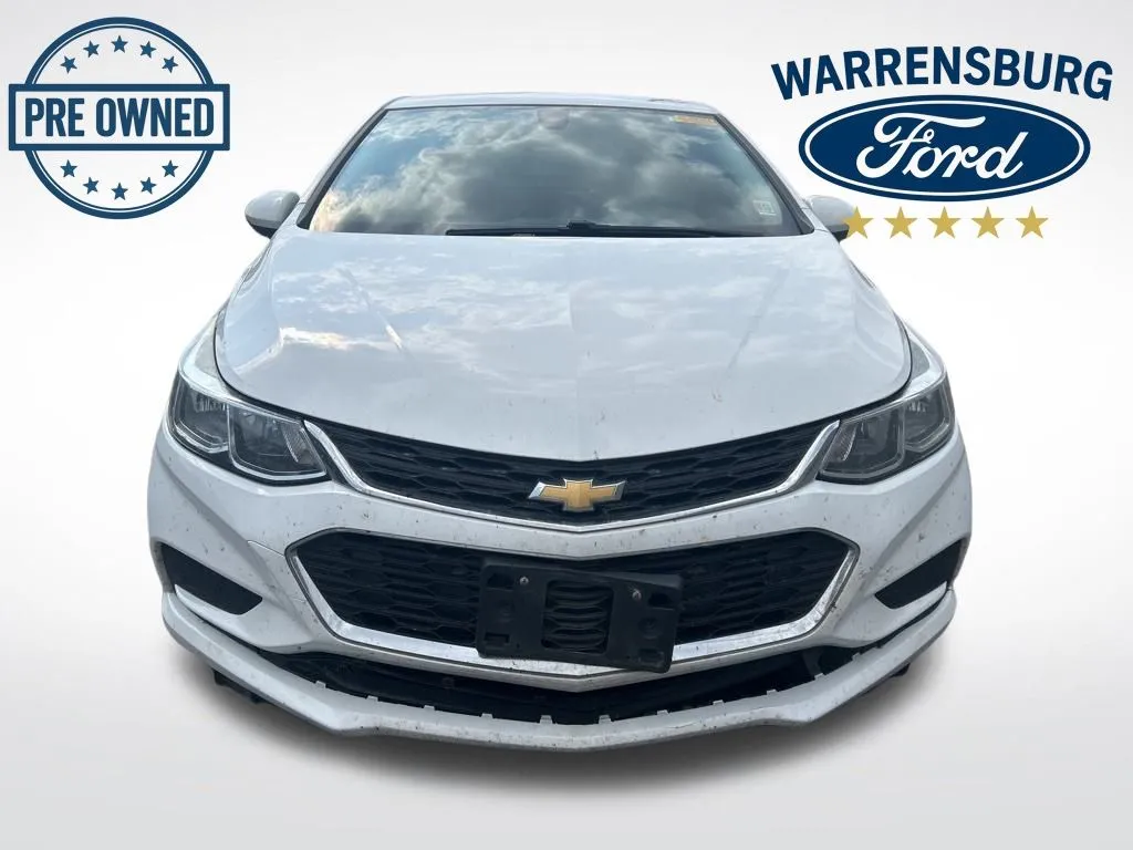 Used 2018 Chevrolet Cruze LS with VIN 1G1BC5SMXJ7173880 for sale in Kansas City
