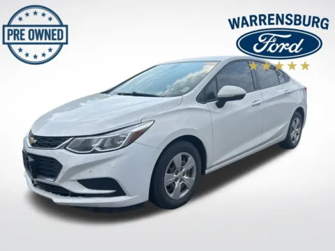 White 2018 Chevrolet Cruze LS for sale in Warrensburg, MO