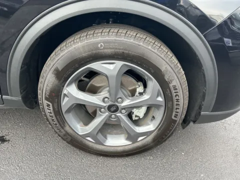 More photos of 2025 Ford Escape ST-Line at Warrensburg Ford, MO