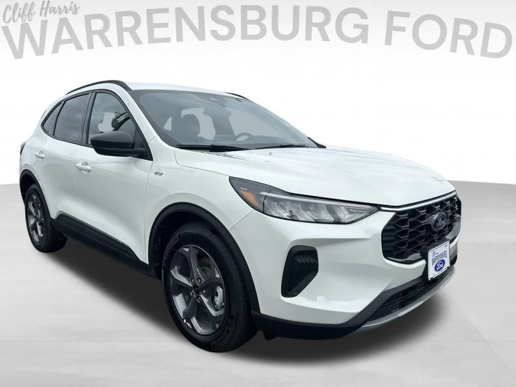 White 2025 Ford Escape ST-Line for sale in Warrensburg, MO