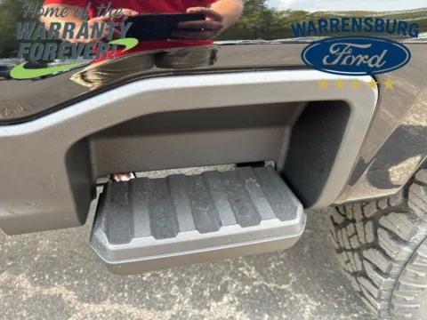 More photos of 2026 Ford F-350SD Platinum at Warrensburg Ford, MO