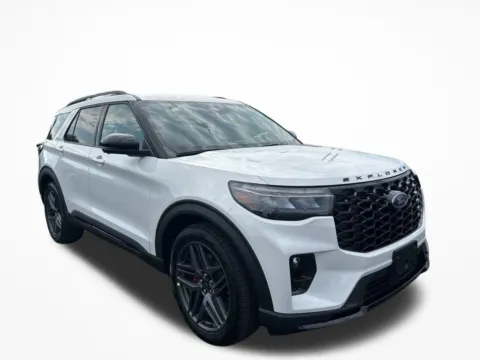 White 2025 Ford Explorer ST for sale in Warrensburg, MO