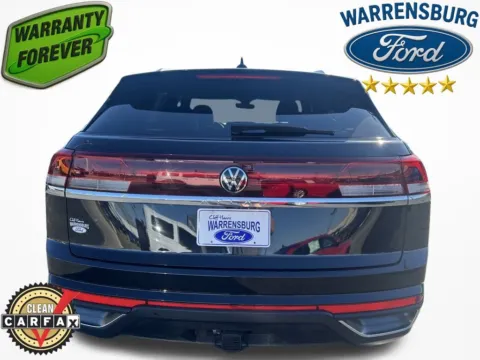 More photos of 2024 Volkswagen Atlas Cross Sport 2.0T SE w/Technology at Warrensburg Ford, MO