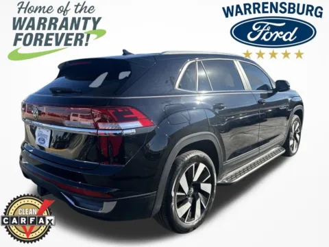 More photos of 2024 Volkswagen Atlas Cross Sport 2.0T SE w/Technology at Warrensburg Ford, MO