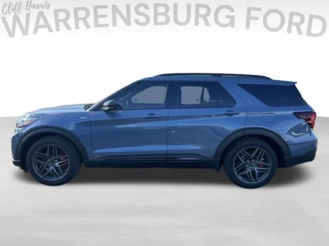 More photos of 2025 Ford Explorer ST-Line at Warrensburg Ford, MO