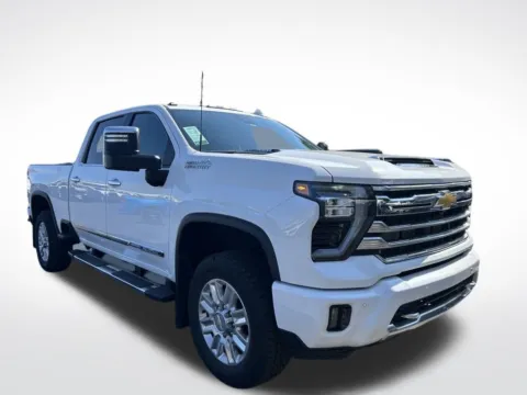 White 2025 Chevrolet Silverado 2500HD High Country for sale in Warrensburg, MO