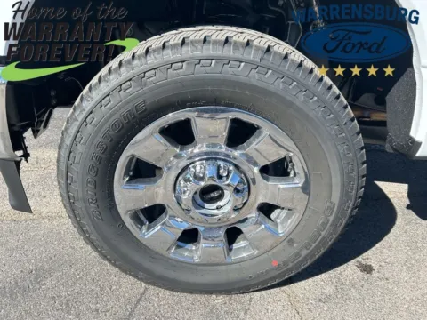 More photos of 2026 Ford F-350SD Lariat at Warrensburg Ford, MO