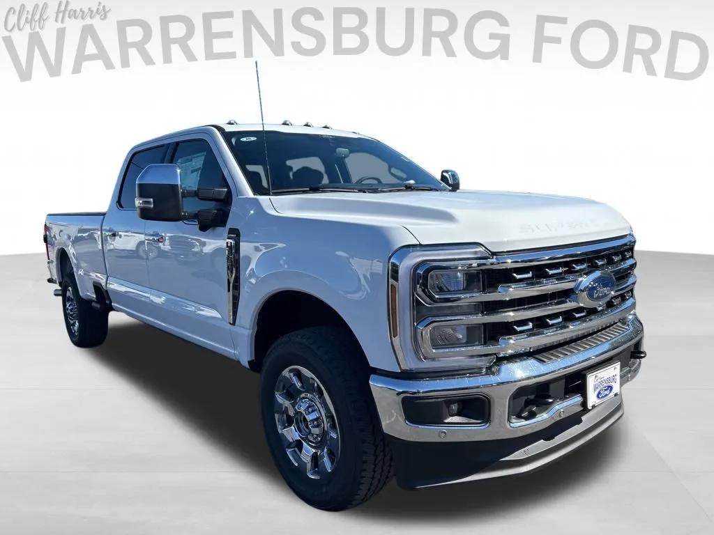 White 2026 Ford F-350SD Lariat for sale in Warrensburg, MO