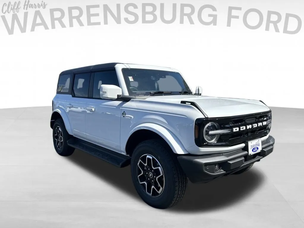 2025 Ford Bronco 4-Door Outer Banks's photo