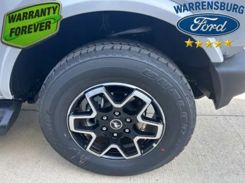 More photos of 2025 Ford Bronco Outer Banks at Warrensburg Ford, MO
