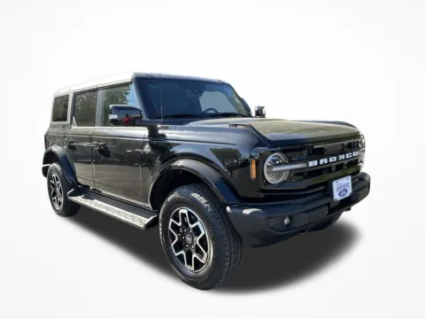 Black 2025 Ford Bronco Outer Banks for sale in Warrensburg, MO