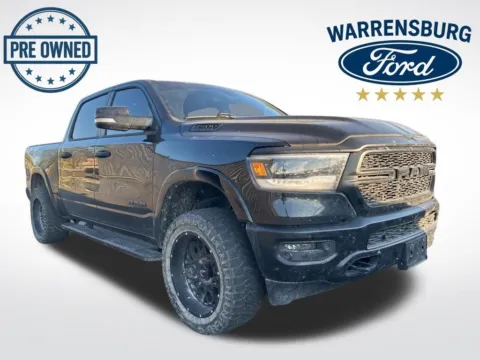 Black 2020 Ram 1500 Big Horn/Lone Star for sale in Warrensburg, MO