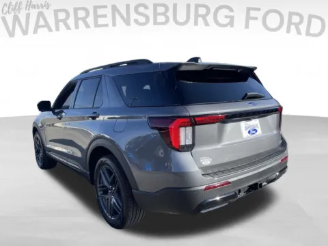 More photos of 2025 Ford Explorer ST-Line at Warrensburg Ford, MO