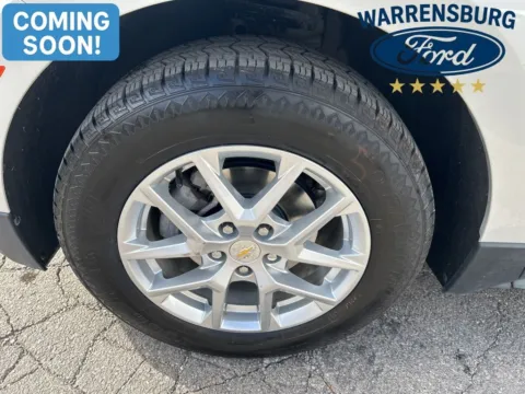 More photos of 2022 Chevrolet Equinox LT at Warrensburg Ford, MO