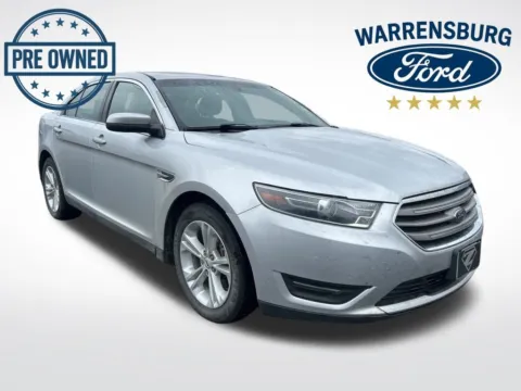 Silver 2018 Ford Taurus SEL for sale in Warrensburg, MO