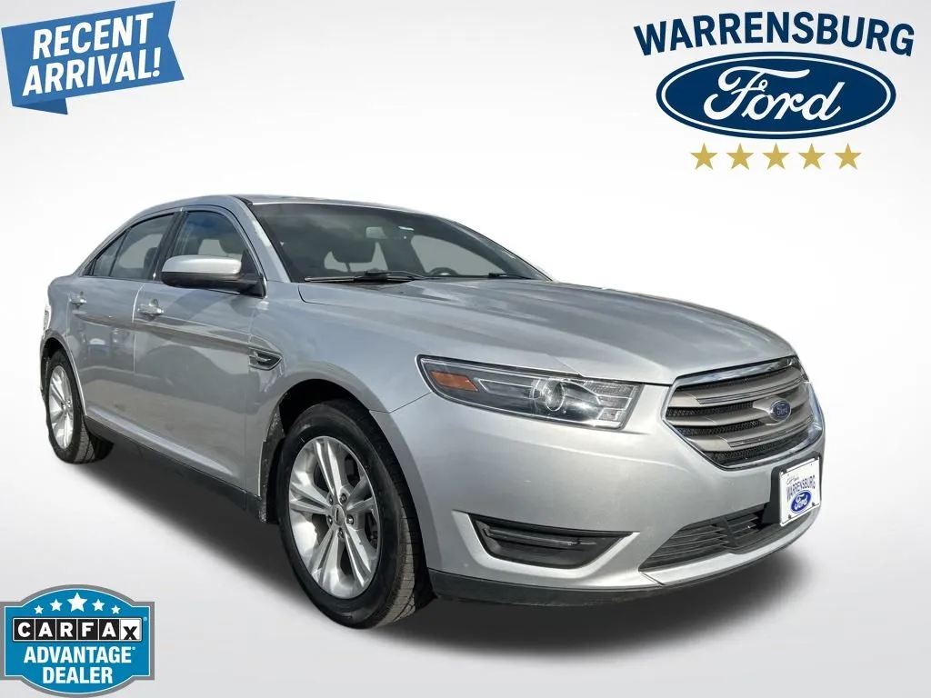 Used 2018 Ford Taurus SEL with VIN 1FAHP2E8XJG129757 for sale in Kansas City