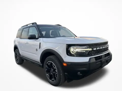 White 2025 Ford Bronco Sport Outer Banks for sale in Warrensburg, MO