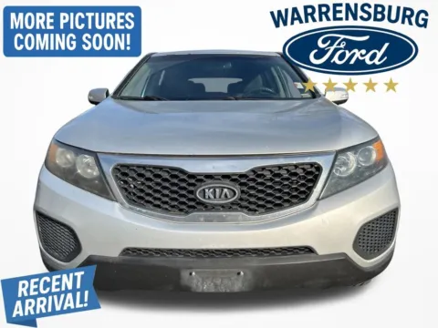 Photos of 2013 Kia Sorento LX for sale in Warrensburg, MO at Warrensburg Ford