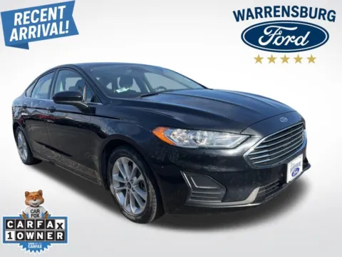 Black 2020 Ford Fusion SE for sale in Warrensburg, MO