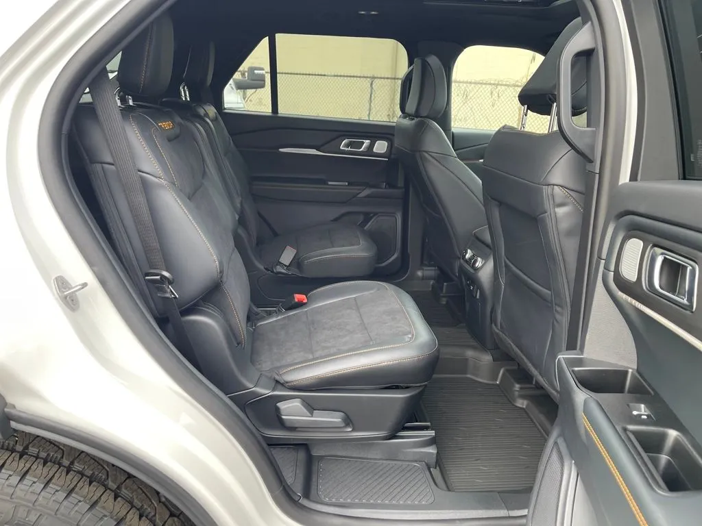 2026 Ford Explorer Tremor - Photo 24