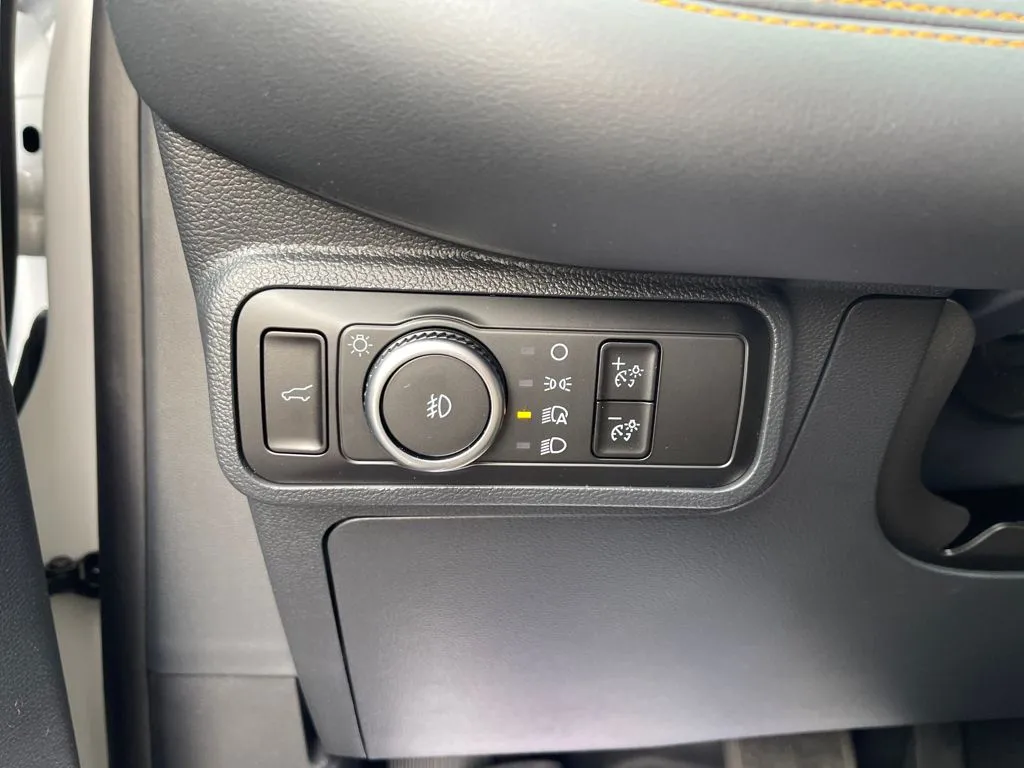 2026 Ford Explorer Tremor - Photo 32