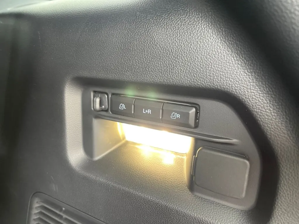 2026 Ford Explorer Tremor - Photo 48