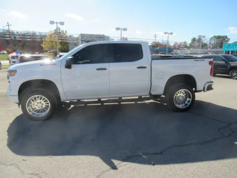 Photos of 2022 Chevrolet Silverado 1500 Custom for sale in Jefferson City, TN at Farris Motor - Jefferson City