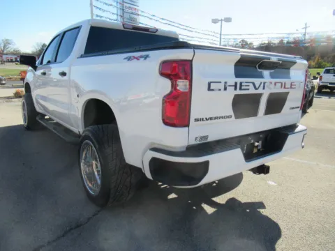 Another view of 2022 Chevrolet Silverado 1500 Custom for sale in Jefferson City, TN at Farris Motor - Jefferson City